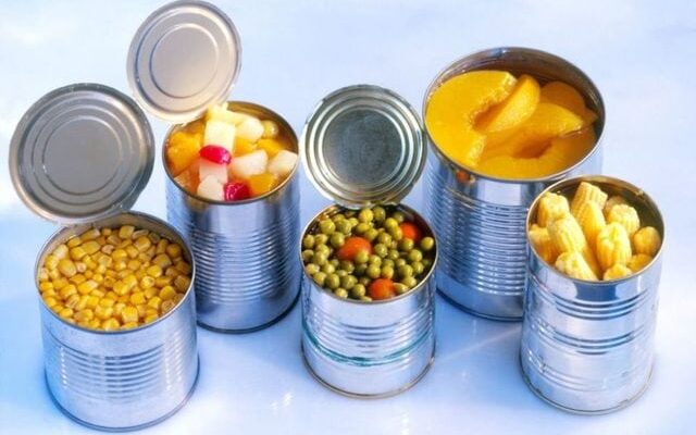 canned-foods-market