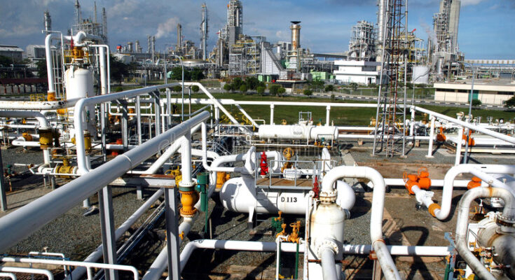 industrial and commercial natural gas distribution market