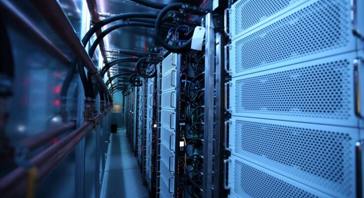 Data Center Cooling Market