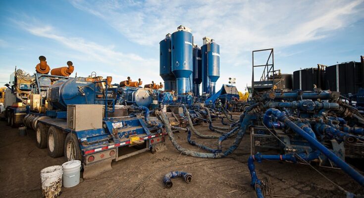 North America Hydraulic Fracturing Market