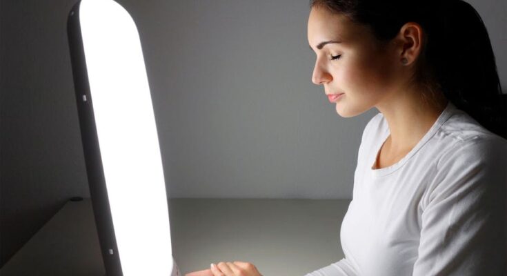 Light Therapy Lamp Market