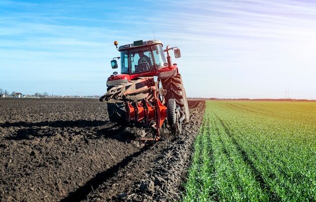 Agricultural Tractors Market