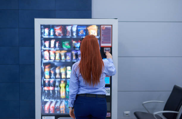 Retail Vending Machine Market