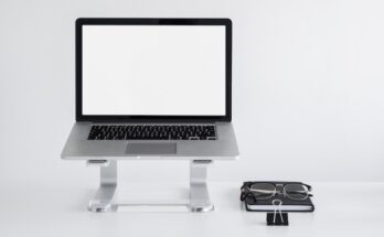 Laptop Stands Market