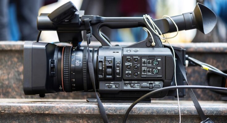 Global Broadcast Communications Equipment Market