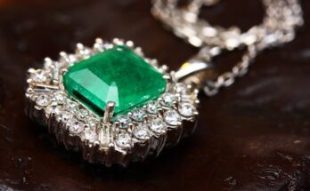 Emerald jewelry